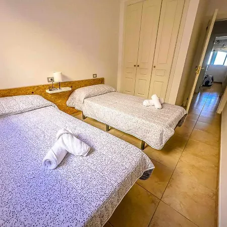 Rentaliday Faro De Lola Daire *